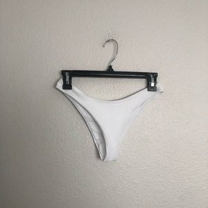 White cheeky bikini bottoms